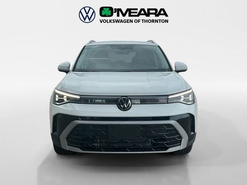 New 2025 Volkswagen Taos SEL image 8