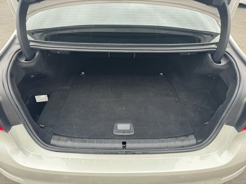 Used 2018 BMW 530e w/ Premium Package 2 image 21