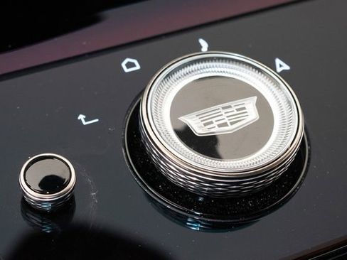 Used 2025 Cadillac Escalade ESV Sport Platinum w/ LPO, Floor Liner Package AWD/4WD image 36