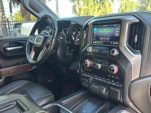 Used 2019 GMC Sierra 1500 Denali w/ Denali Ultimate Package image 12