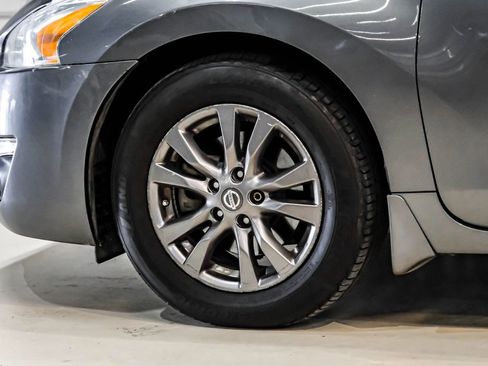 Used 2015 Nissan Altima 2.5 S w/ Special Edition Package FWD image 56