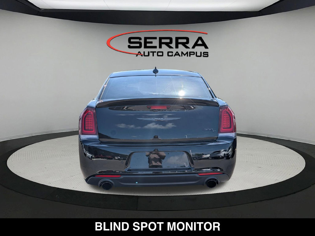 Used 2023 Chrysler 300 C RWD image 12