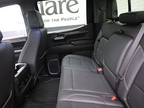 Used 2023 Chevrolet Silverado 1500 RST w/ Convenience Package II AWD/4WD image 22