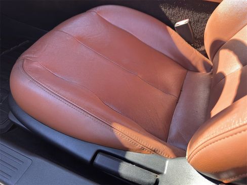 Used 2007 MAZDA MX-5 Miata Grand Touring w/ Premium Pkg image 14