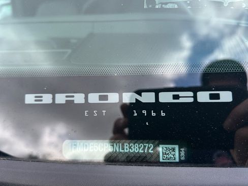 Used 2022 Ford Bronco Black Diamond AWD/4WD image 36
