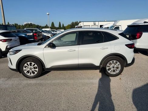 Used 2025 Ford Escape Active w/ Tech Pack #1 FWD image 8