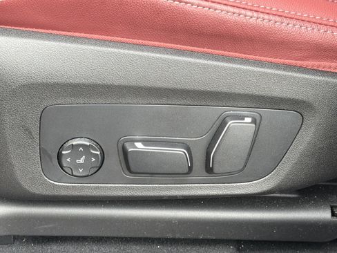 Certified 2025 BMW X4 xDrive30i AWD/4WD image 18