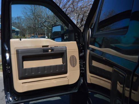 Used 2011 Ford F350 Lariat w/ Camper Pkg image 12