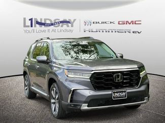 Used 2023 Honda Pilot Touring video 1