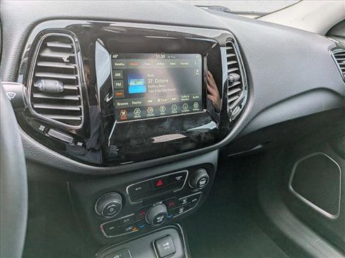 Used 2019 Jeep Compass Altitude image 12