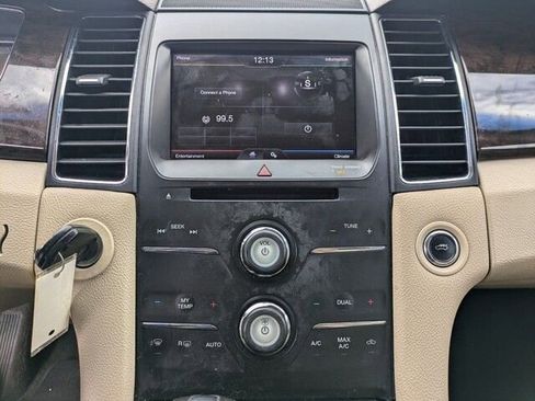 Used 2013 Ford Taurus Limited image 22