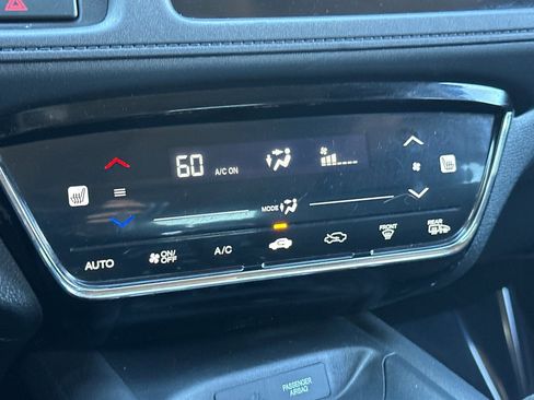 Used 2016 Honda HR-V EX image 19