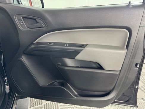 Used 2022 Chevrolet Colorado W/T w/ Custom Special Edition image 39