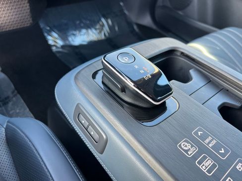 Used 2023 Nissan Ariya image 33