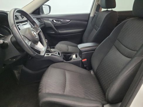 Used 2017 Nissan Rogue SV w/ Midnight Edition Package image 17