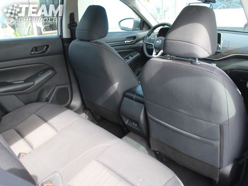 Used 2024 Nissan Altima 2.5 SV image 23