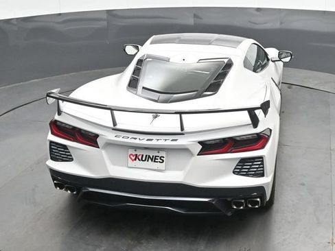 Used 2023 Chevrolet Corvette Stingray Premium Cpe w/ Z51 Performance Package RWD image 26