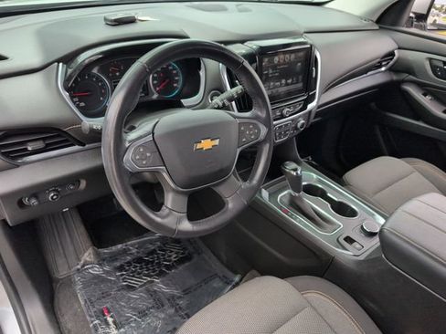 Used 2019 Chevrolet Traverse LT FWD image 10