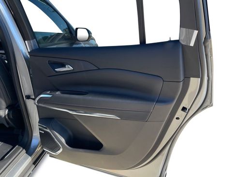 New 2026 Chevrolet Traverse Z71 image 18