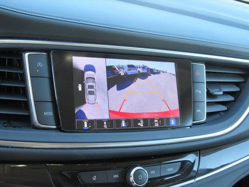 Used 2023 Buick Enclave Premium image 20