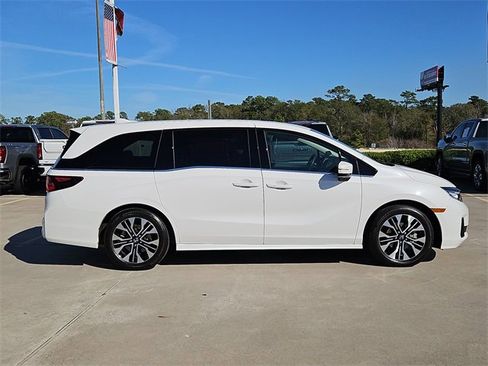 Used 2025 Honda Odyssey Elite image 10