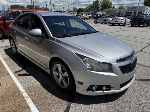Used 2014 Chevrolet Cruze LT w/ RS Package FWD image 4