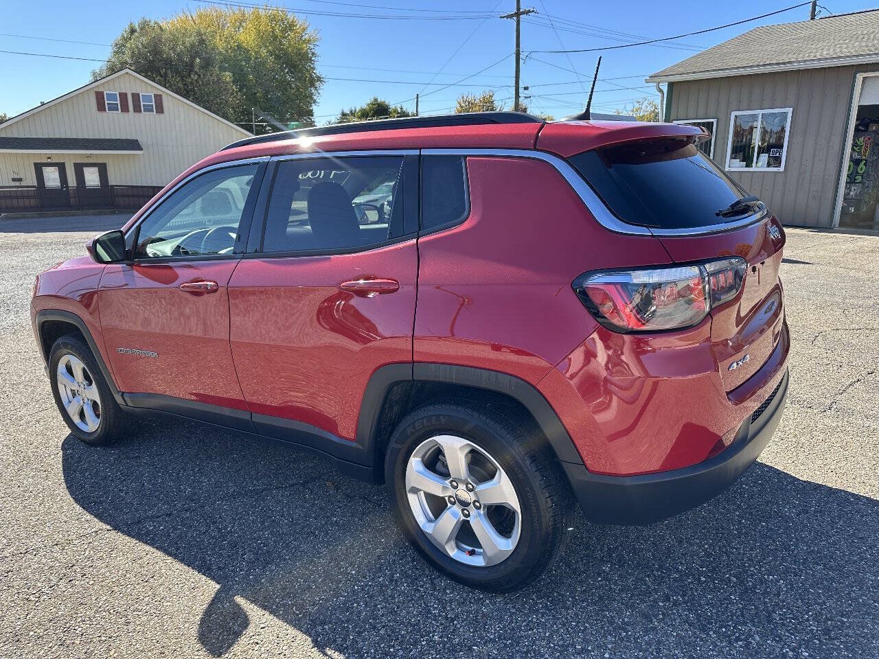 Used 2018 Jeep Compass Latitude w/ Popular Equipment Group AWD/4WD image 6