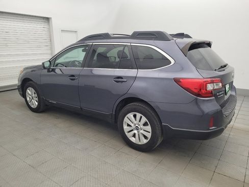 Used 2016 Subaru Outback 2.5i Premium image 3