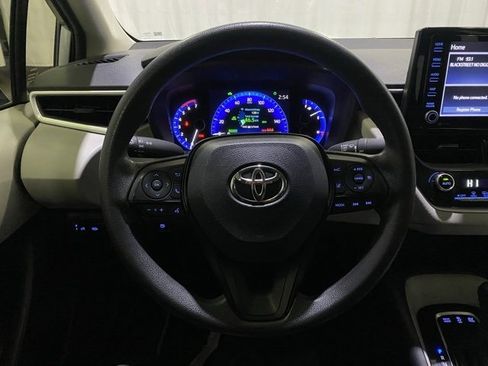 Certified 2022 Toyota Corolla LE image 16