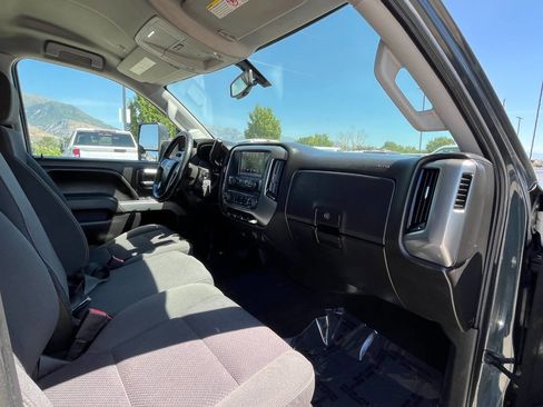 Used 2018 Chevrolet Silverado 3500 LT image 12