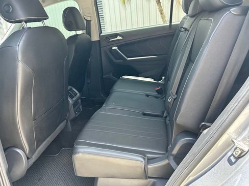Used 2023 Volkswagen Tiguan SE FWD image 42