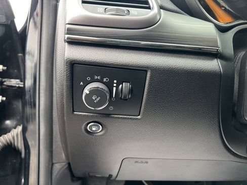 Used 2020 Jeep Grand Cherokee Limited X image 25