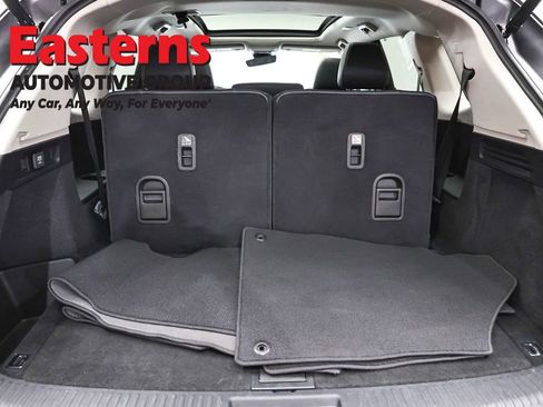 Used 2023 Acura MDX SH-AWD w/ Technology Package image 9