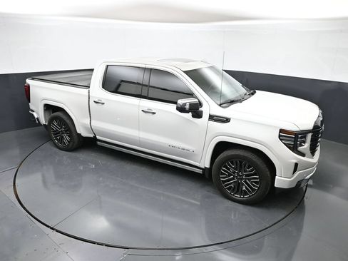 Used 2022 GMC Sierra 1500 Denali Ultimate AWD/4WD image 42