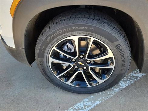 New 2025 Chevrolet TrailBlazer LT w/ Convenience Package image 7