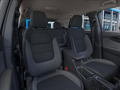 New 2026 Chevrolet TrailBlazer LT w/ LT Cold Weather Package FWD image 16