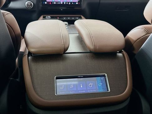 New 2026 Lincoln Navigator Reserve AWD/4WD image 28