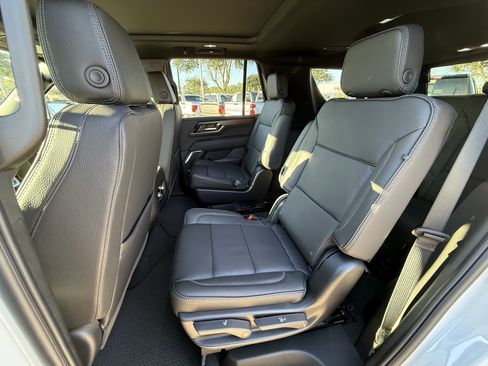 New 2026 GMC Yukon Denali image 17