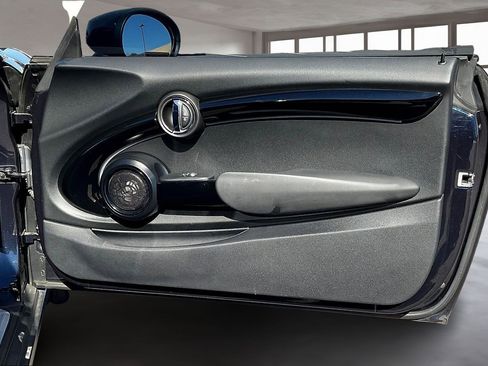 Used 2023 MINI Cooper S image 28