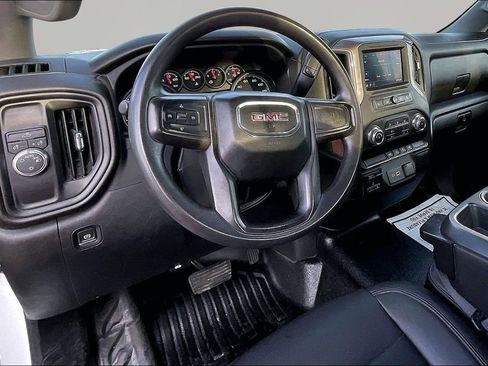Used 2022 GMC Sierra 2500 Pro w/ Convenience Package image 10