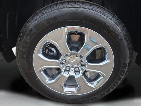 New 2026 RAM 1500 Big Horn AWD/4WD image 30