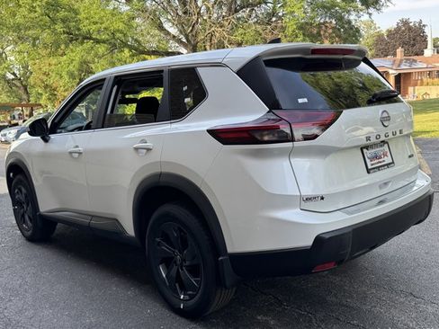 New 2026 Nissan Rogue SV AWD/4WD image 23