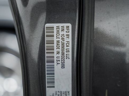 Used 2021 Jeep Cherokee Latitude Lux w/ Sun & Sound Group image 41