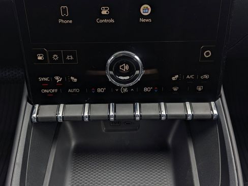 New 2026 GMC Terrain Elevation w/ Elevation Premium Package image 24