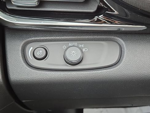 New 2026 Buick Envista Sport Touring w/ Convenience I Package image 18