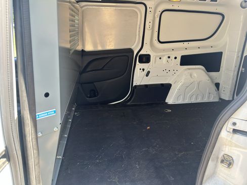 Used 2022 RAM ProMaster City Tradesman FWD image 18