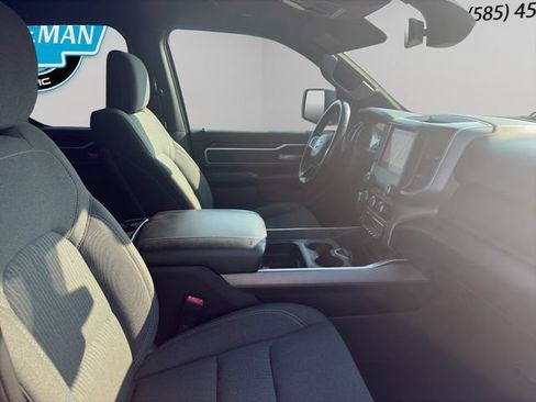 Used 2022 RAM 1500 Big Horn AWD/4WD image 18