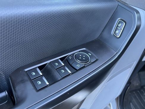 Used 2022 Ford F150 XL w/ Trailer Tow Package image 4