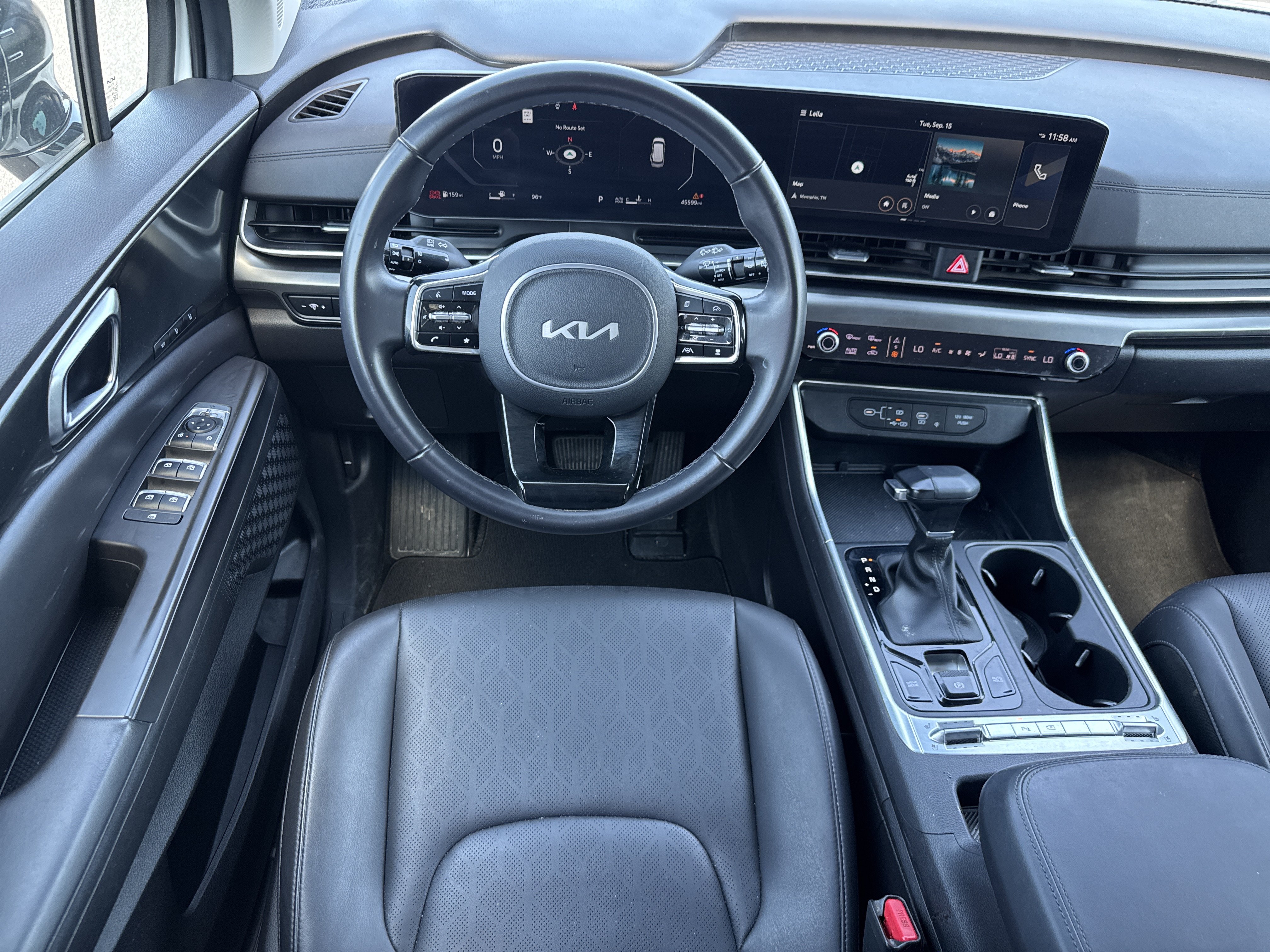 Used 2025 Kia Carnival SX FWD image 13