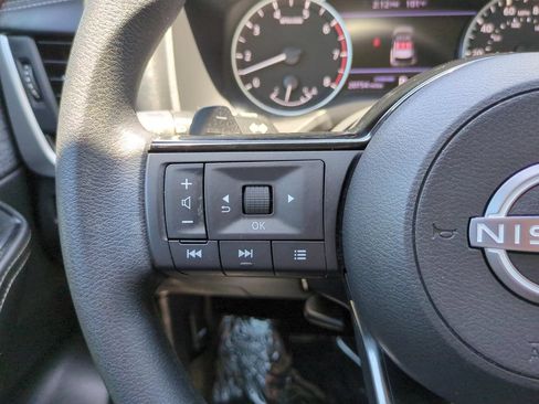 Certified 2023 Nissan Rogue SV FWD image 19